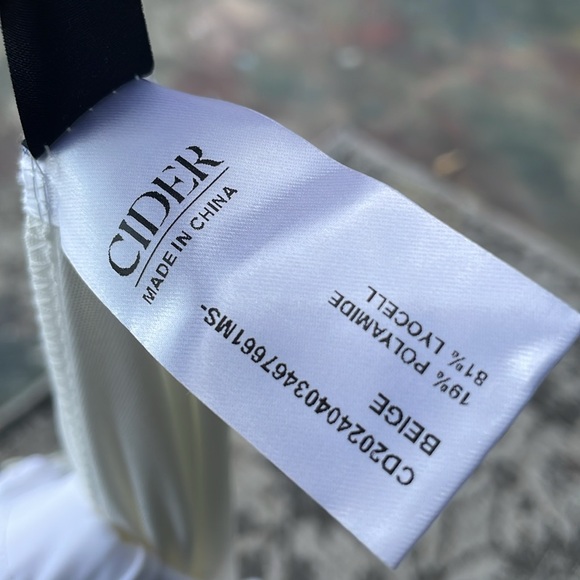 Cider ruffled, romantic miniskirt - Picture 4 of 7